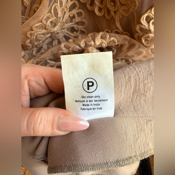 Vintage Lace Crochet Maxi Dress by Nikhita Mynah Designs - Picture 10 of 11